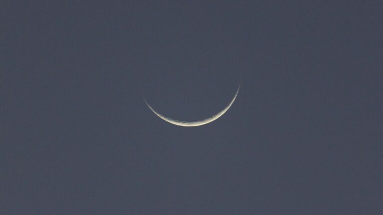 Sagittarius Full Moon 2025: Meaning & Horoscope Sagittarius Full Moon in a deep-blue sky