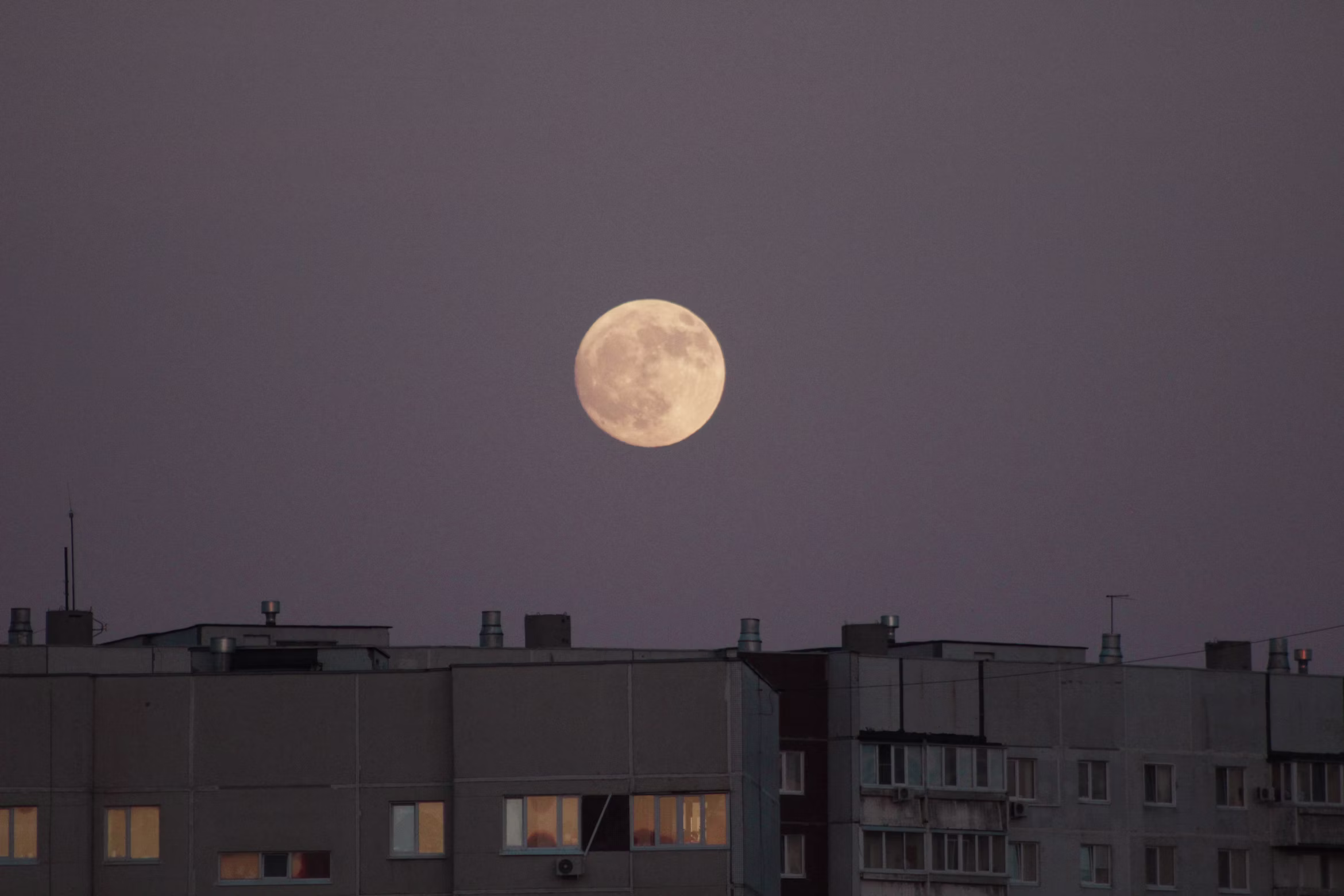 Aquarius Full Moon: Meaning, Dates, Horoscope