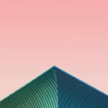 Abstract triangular symmetry representing a grand trine in astrology.