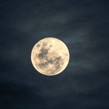 Moon in the 4th house in the birth chart: meanings