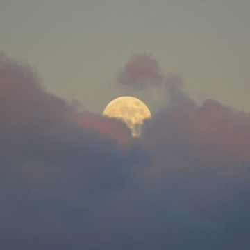 Moon in the 7th house in the birth chart: meanings and effects.